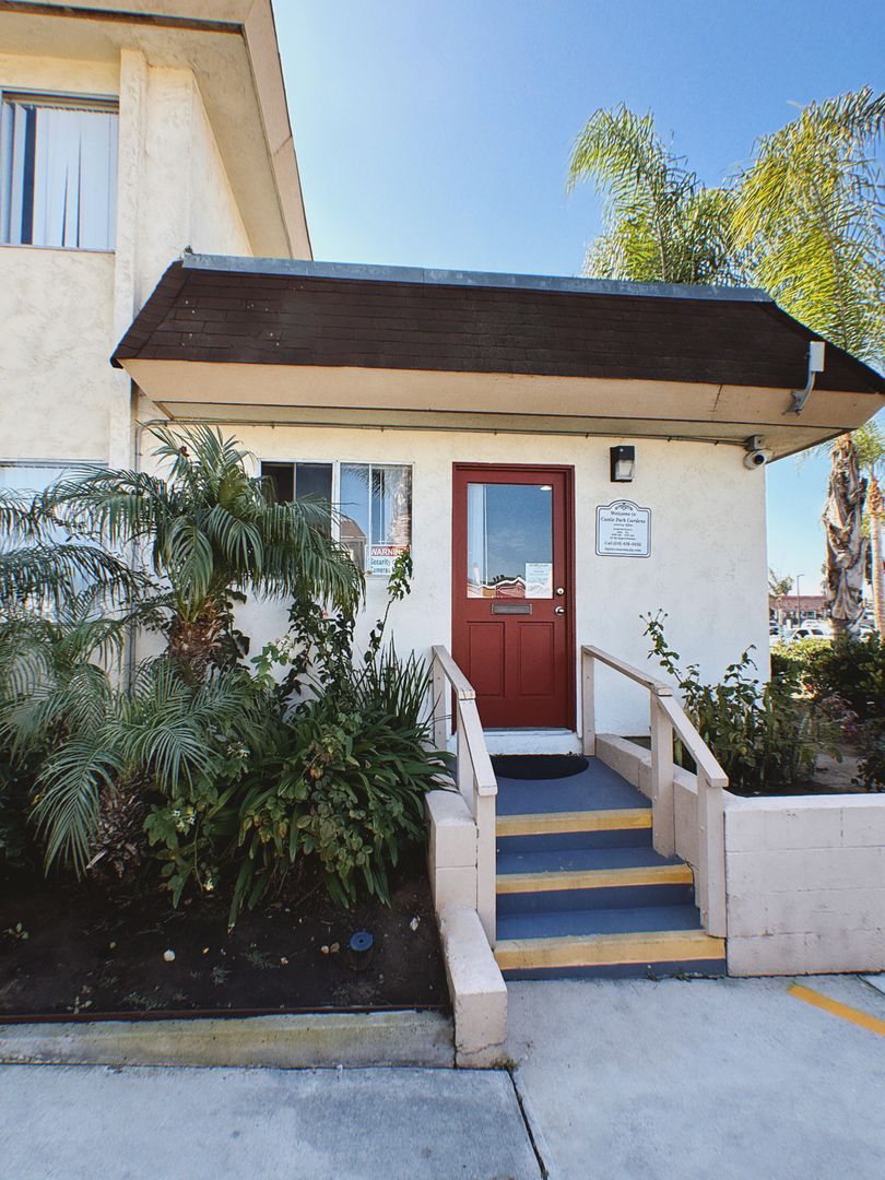 Chula Vista Apartment: 272 Kennedy St.