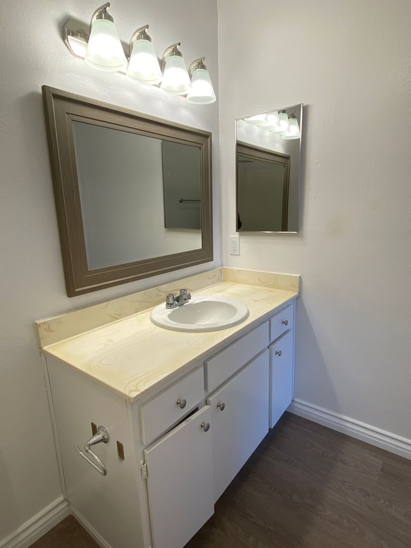 Cordova Apartment 8 of 8
