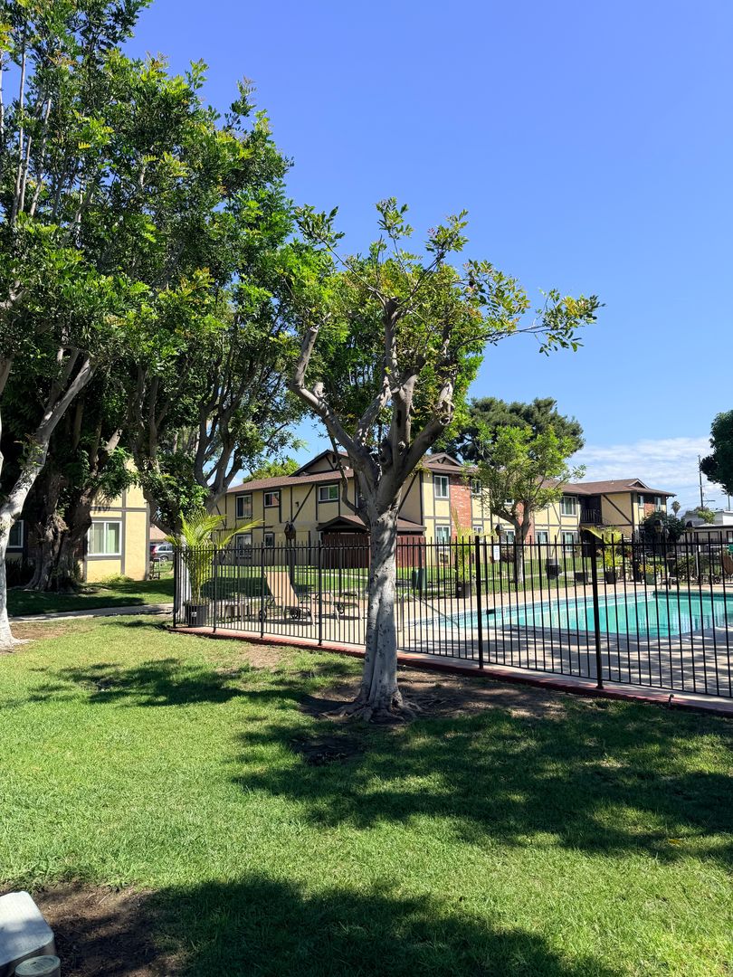 Chula Vista Apartment: 250 Kennedy St.