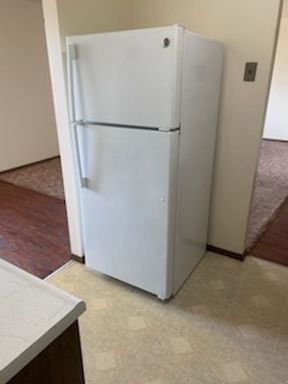 2 bedroom 1 bathroom apartment