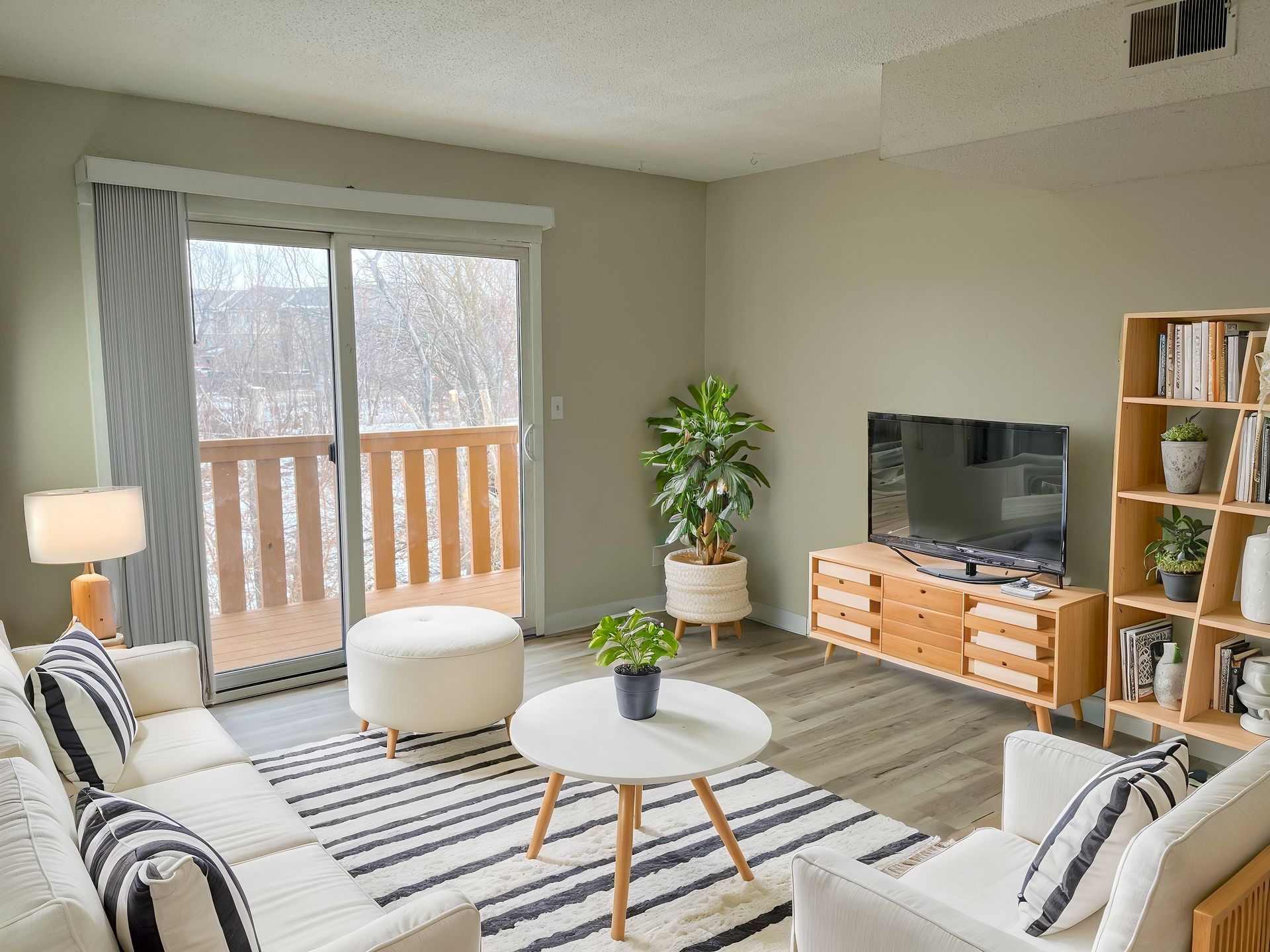 Ankeny Apartment: 1600 NW Pine Road