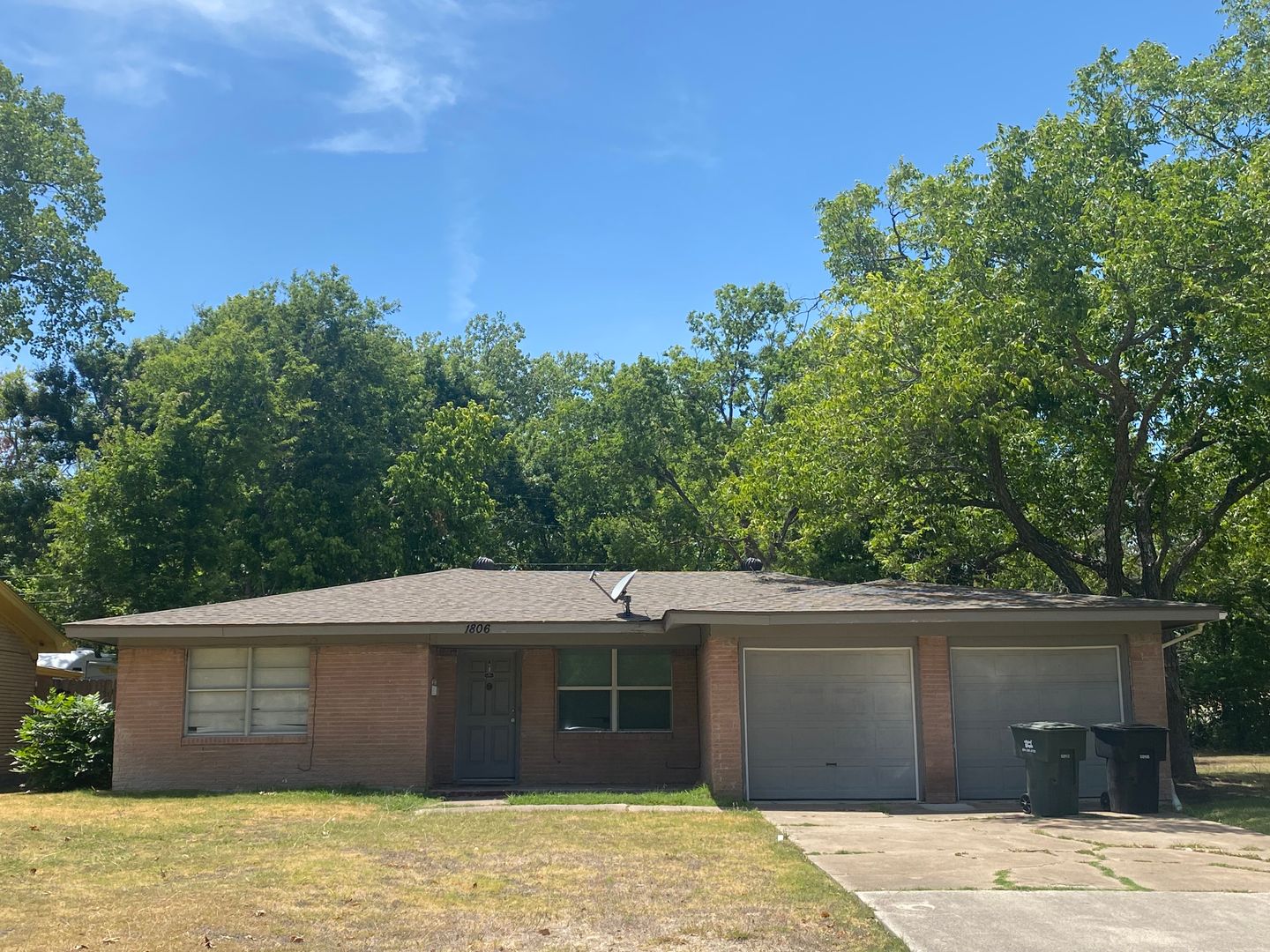 Temple House: 1806 S 19th St