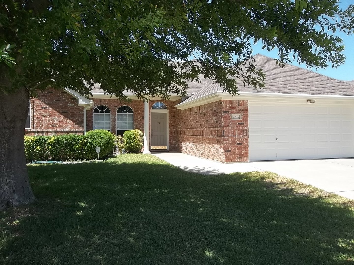 Belton House: 2703 Kinney Dr
