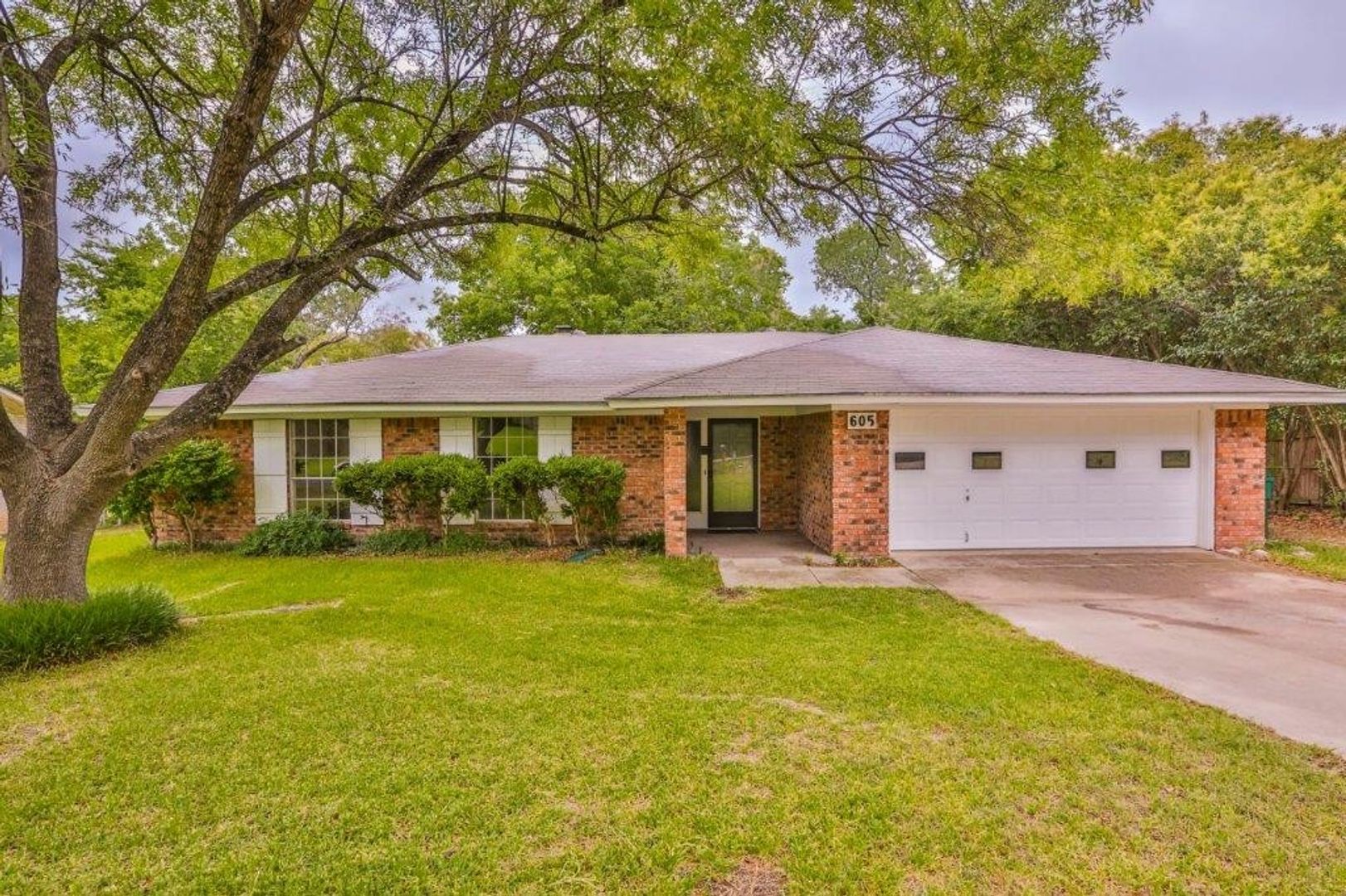 Belton House: 605 E 27th