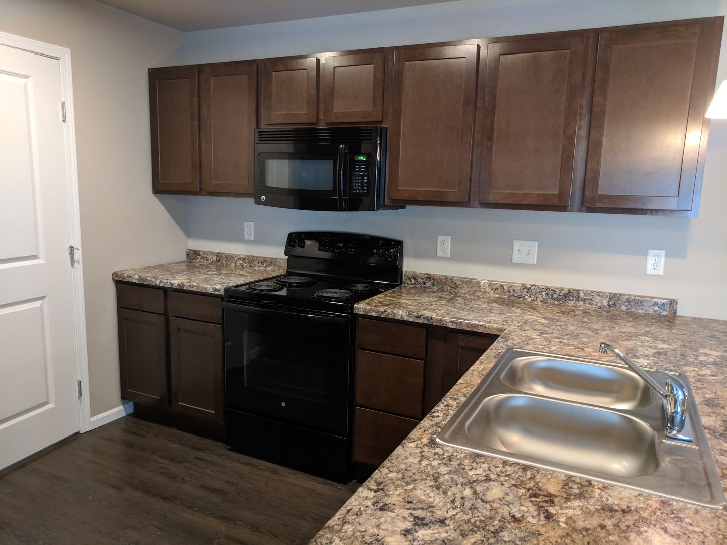 Fargo Apartment: 2400 65th Avenue South