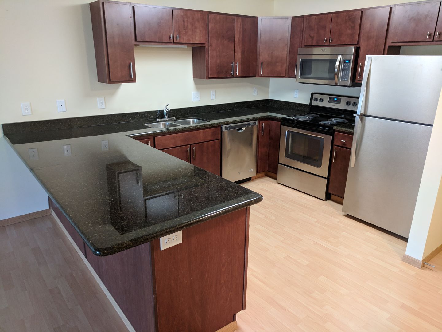 West Fargo Apartment: 627 33rd Avenue West
