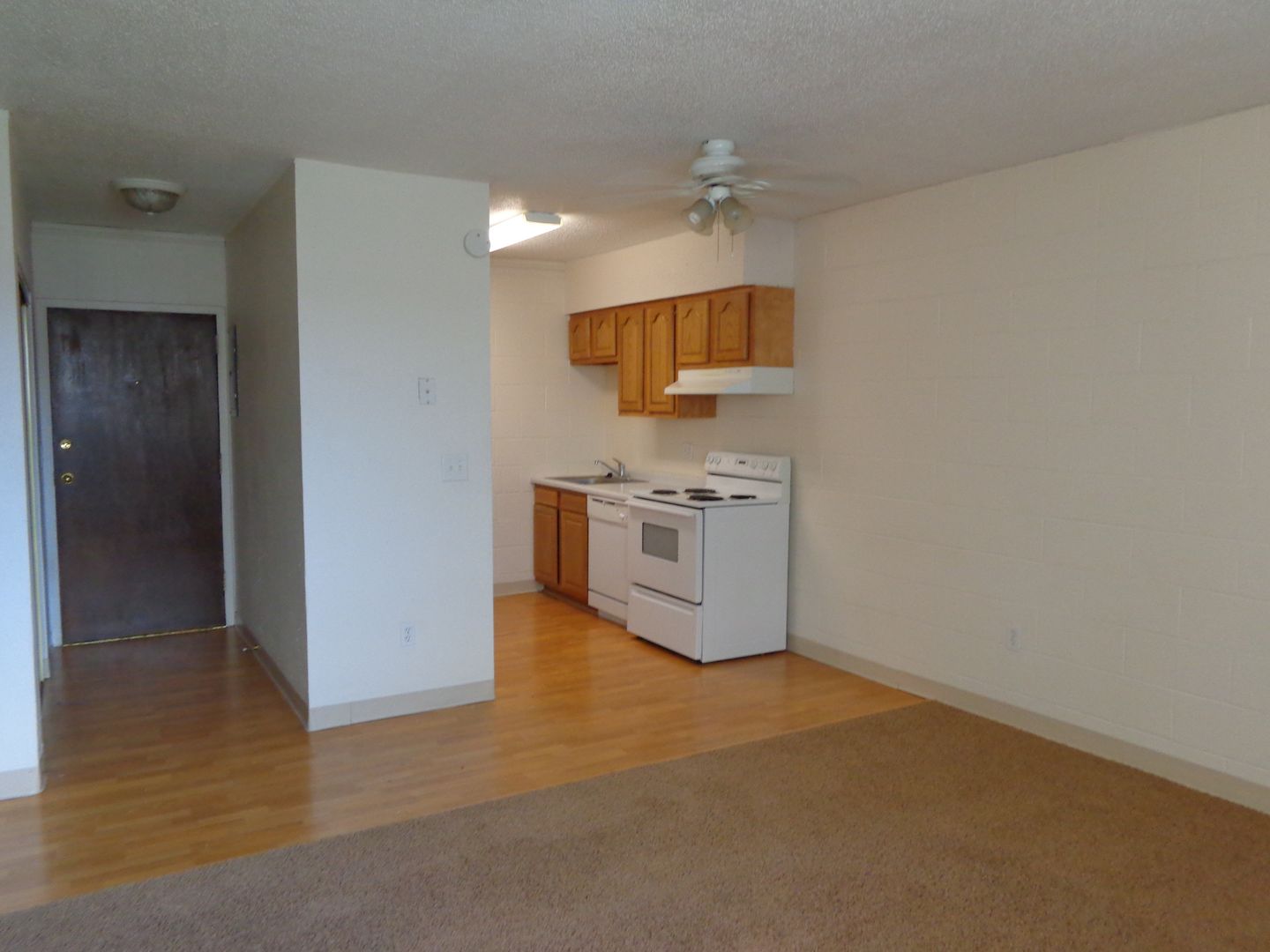 West Fargo Apartment: 424 6th St E