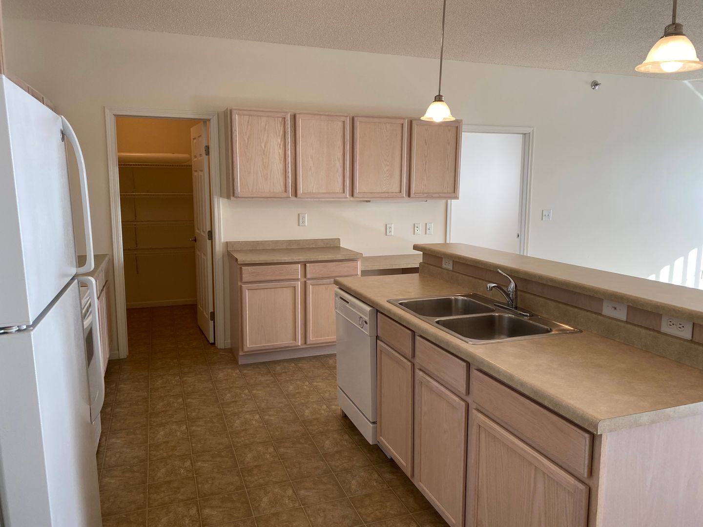 Fargo Apartment: 4425 31st Ave S