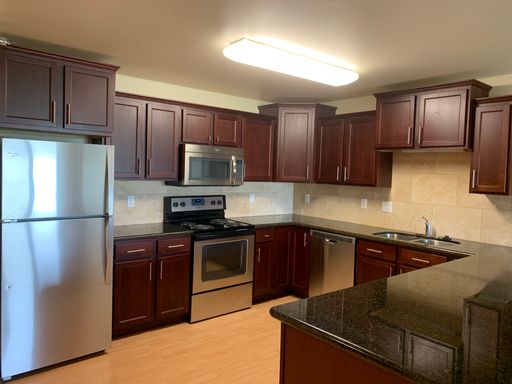 5400 42nd Street South #211, Fargo, ND 58104