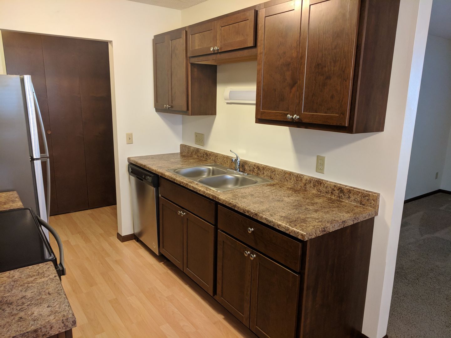 Fargo Apartment: 2202 17th Street South