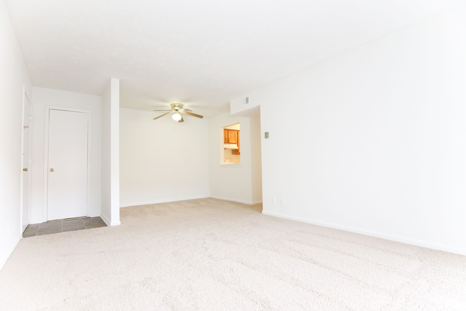 Lexington Apartment: 416 Hollow Creek Rd