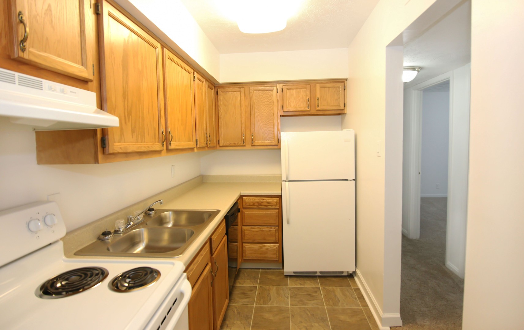Lexington Apartment: 416 Hollow Creek Rd