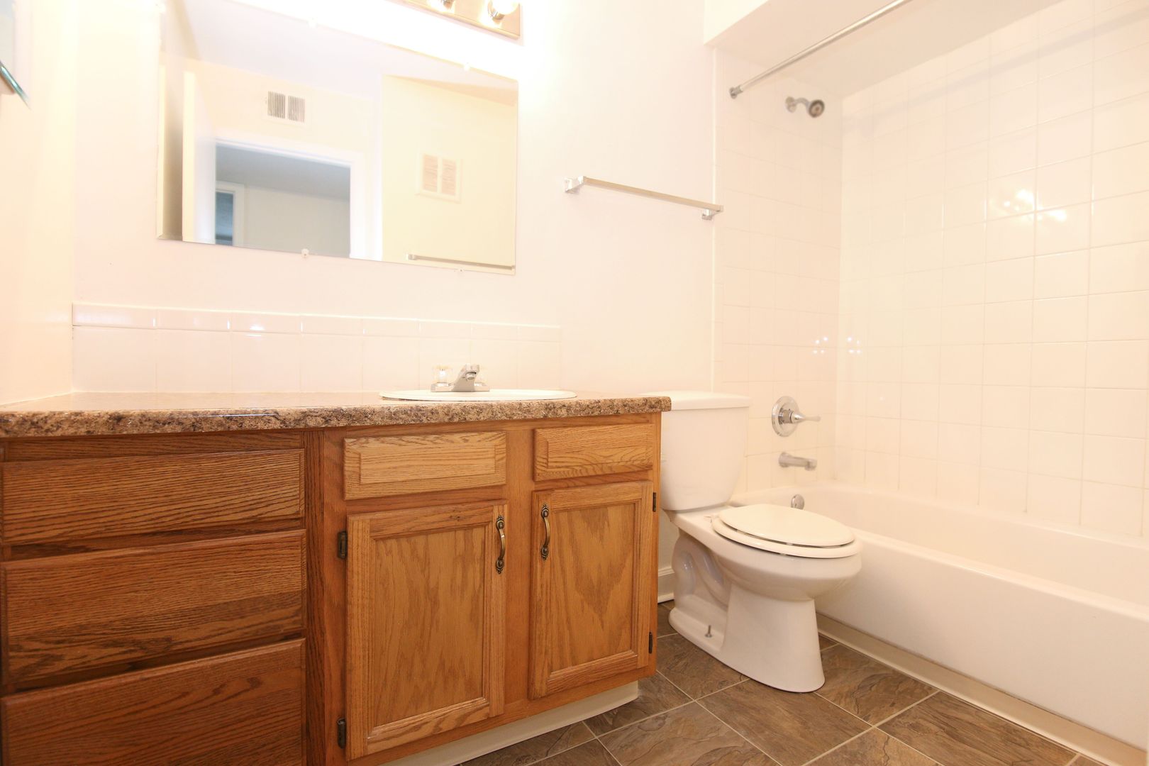 Lexington Apartment: 416 Hollow Creek Rd