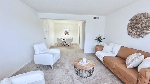 Cove Lake Village - 1 Bed & 1 Bath – photo 1
