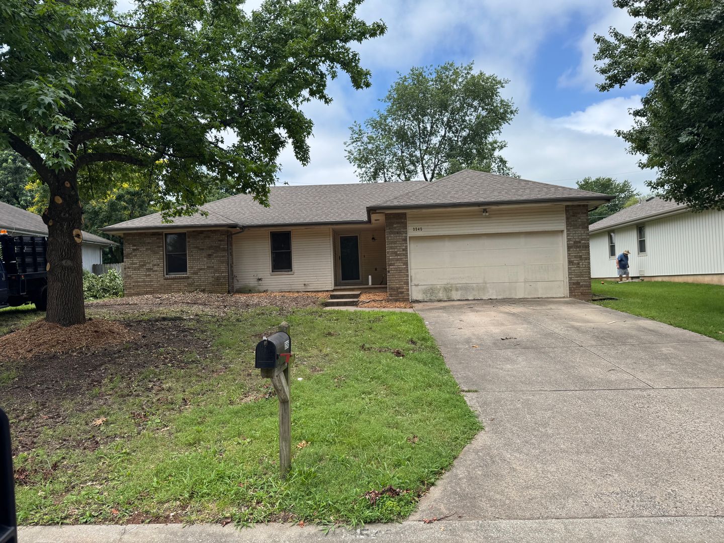Springfield House: 3545 S Meadowlark