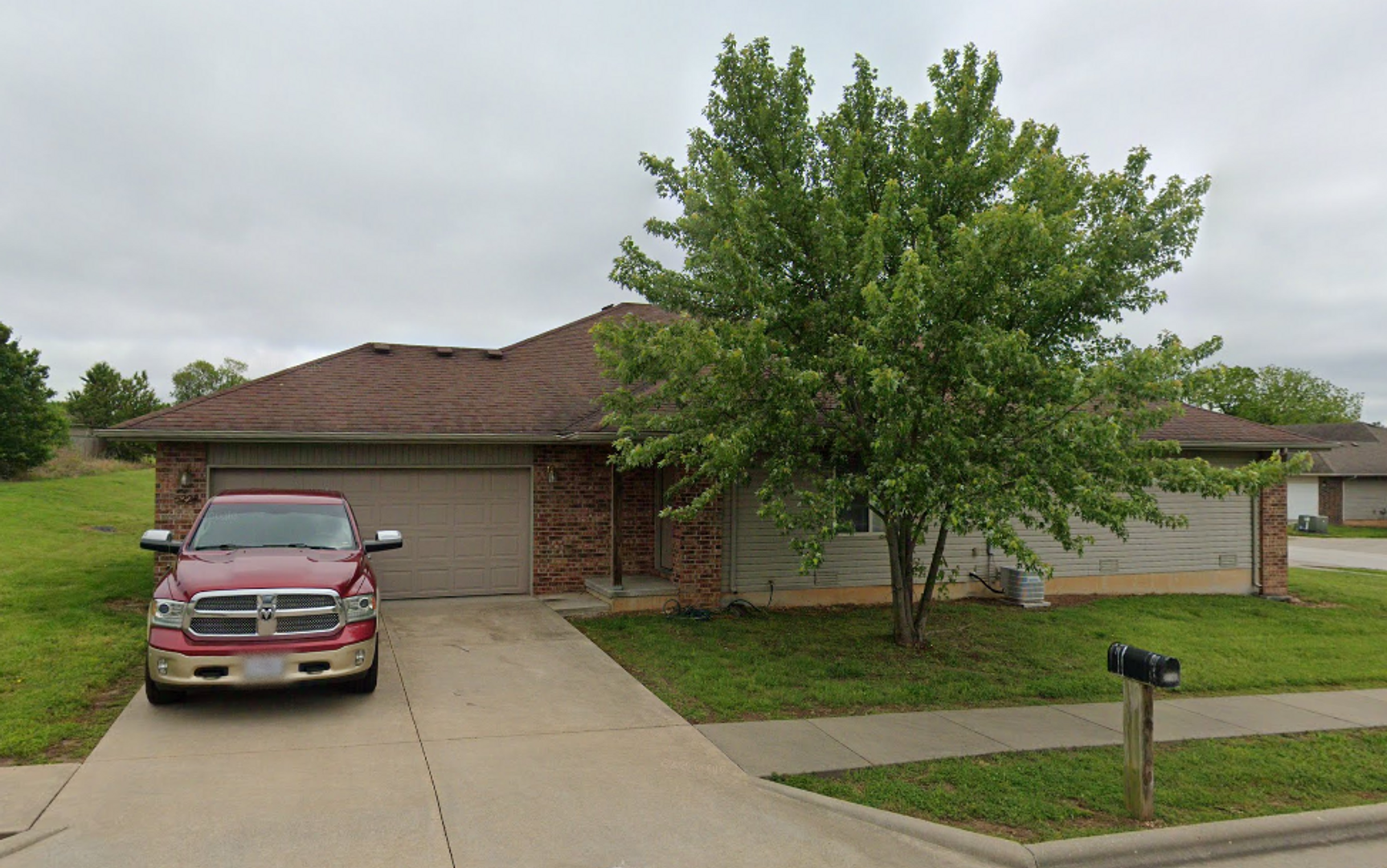 Springfield Apartment: 2404-3288 W. Deerfield