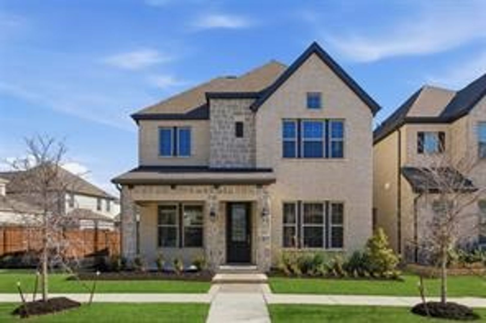 Arlington House: 3127 Cliff Swallow Ln