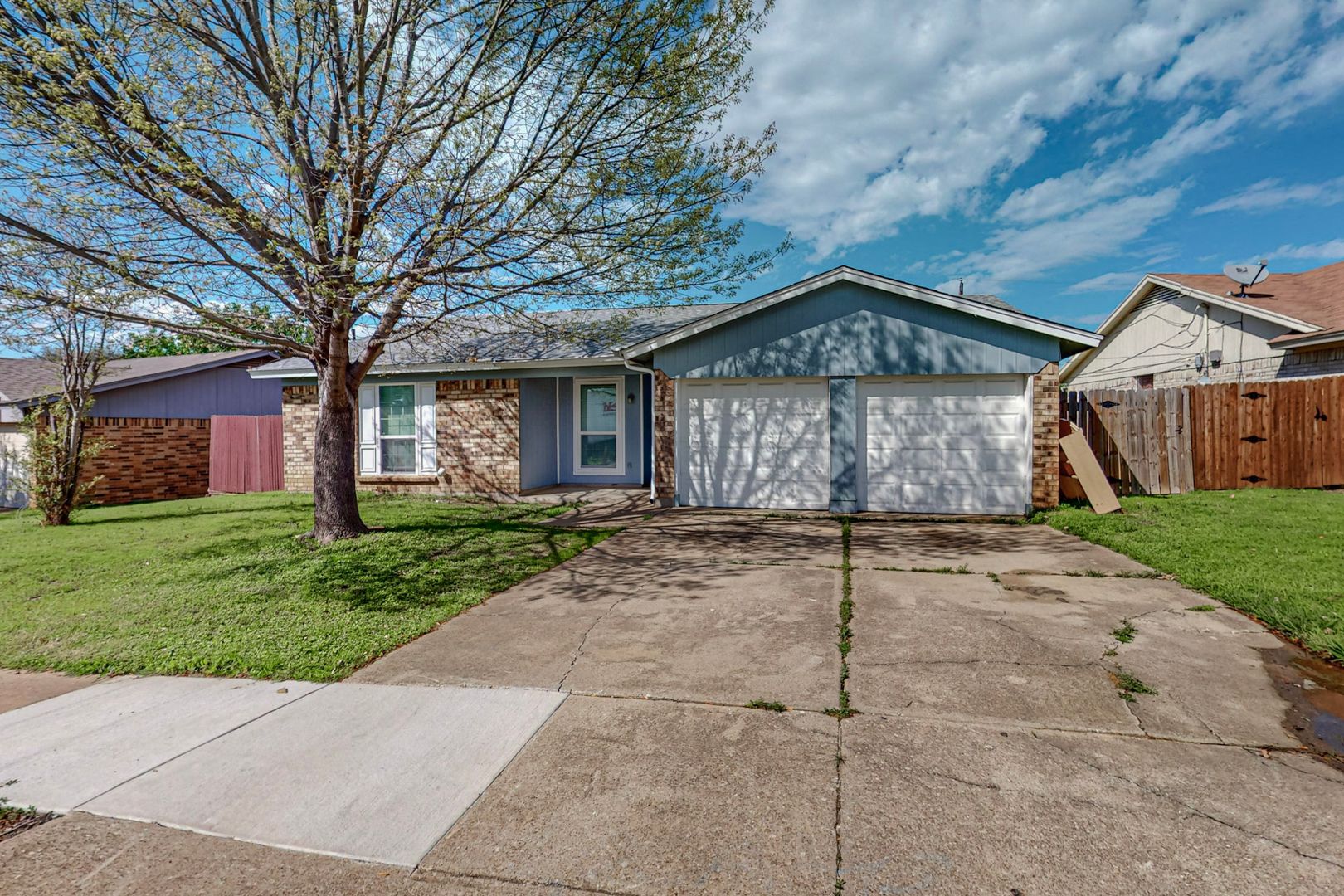 Watauga House: 6401 Melinda Court
