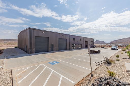 Brand New Flex Warehouse in Washington, UT – photo 1