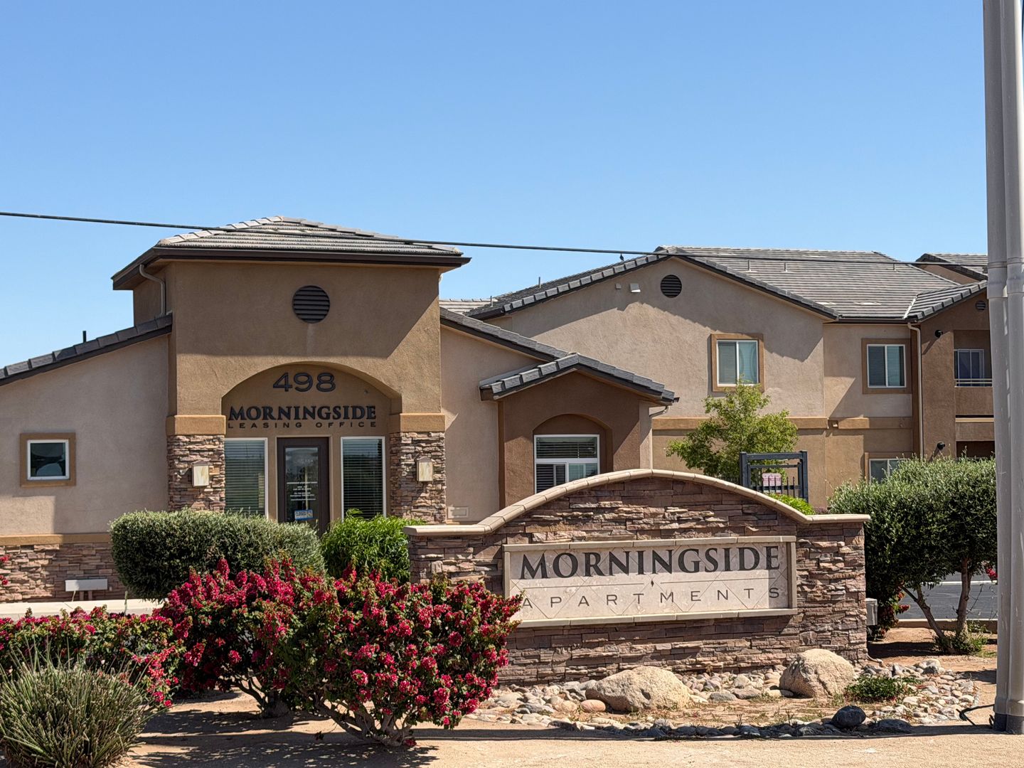 Imperial Apartment: 498 Treshill