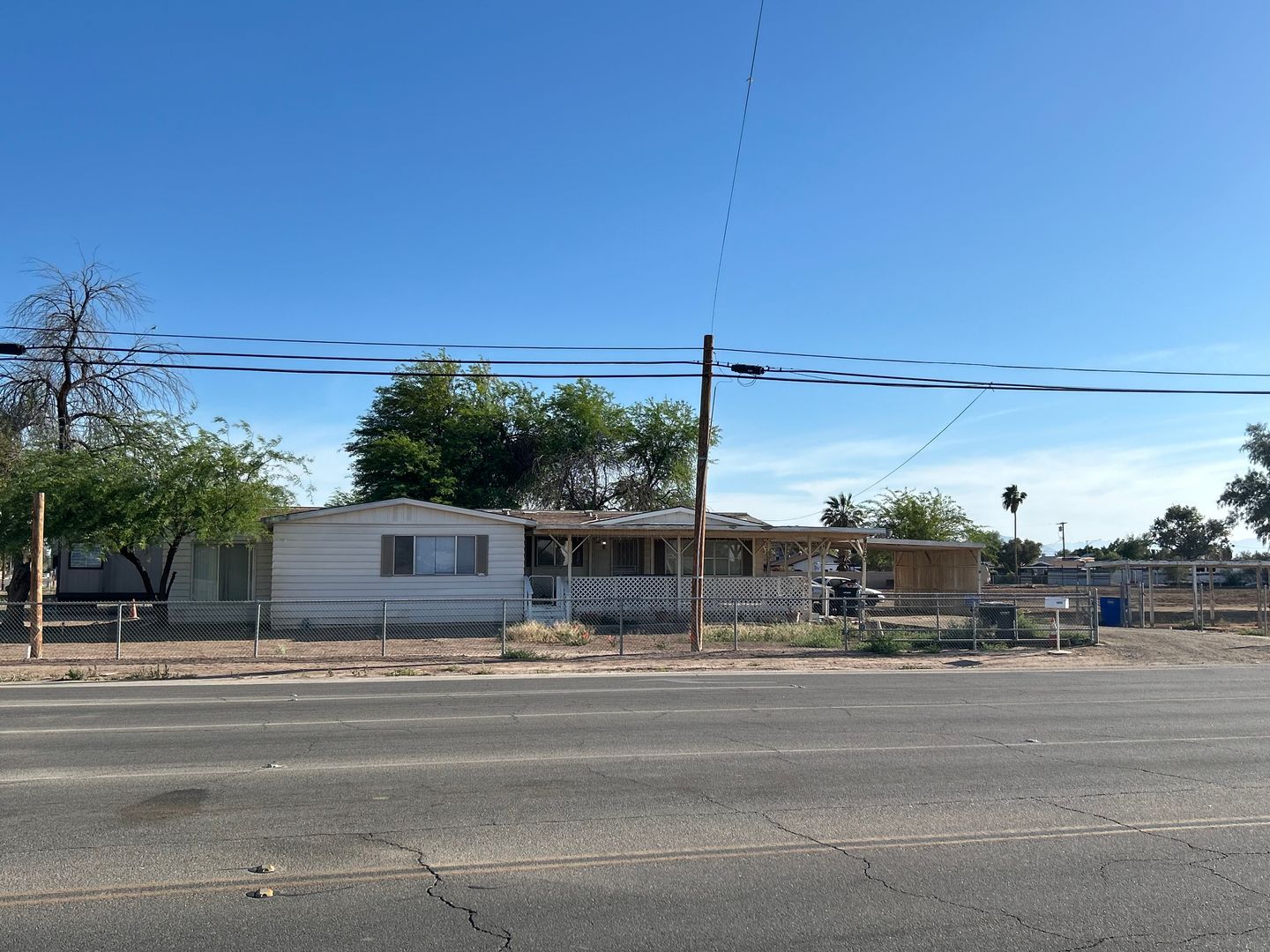 El Centro House: 2003 Main Street