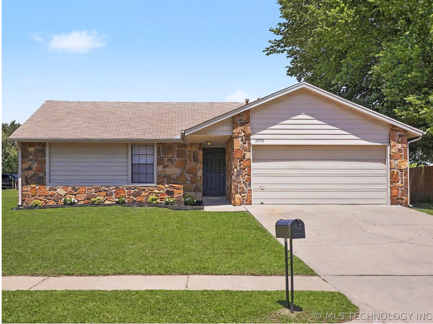 Jenks House: 2973 W 112th Pl S