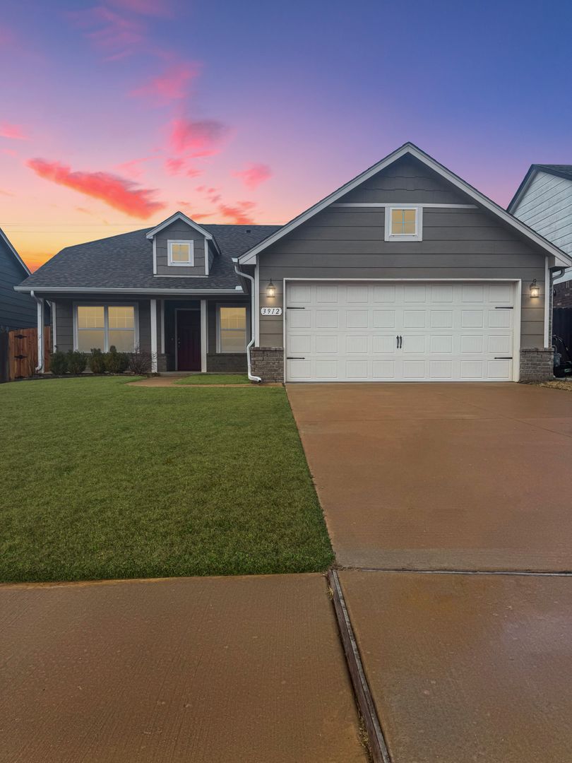 Broken Arrow House: 3912 s 12th Place