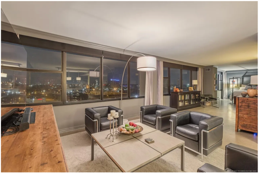 Utilities included! Downtown Tulsa High-Rise Living with Incredible Views! – photo 1