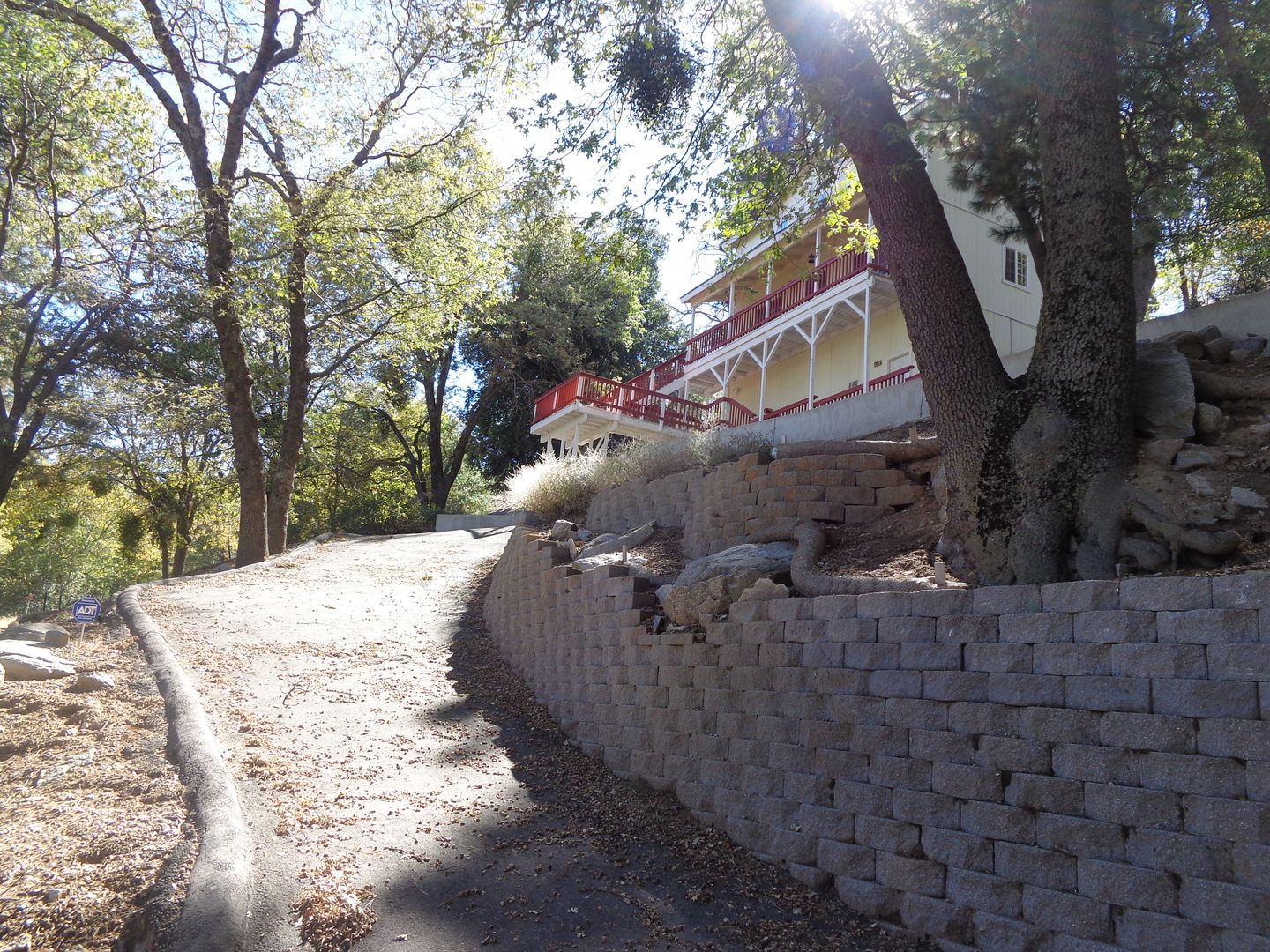 Crestline House: 24071 Fern Glen Ln.