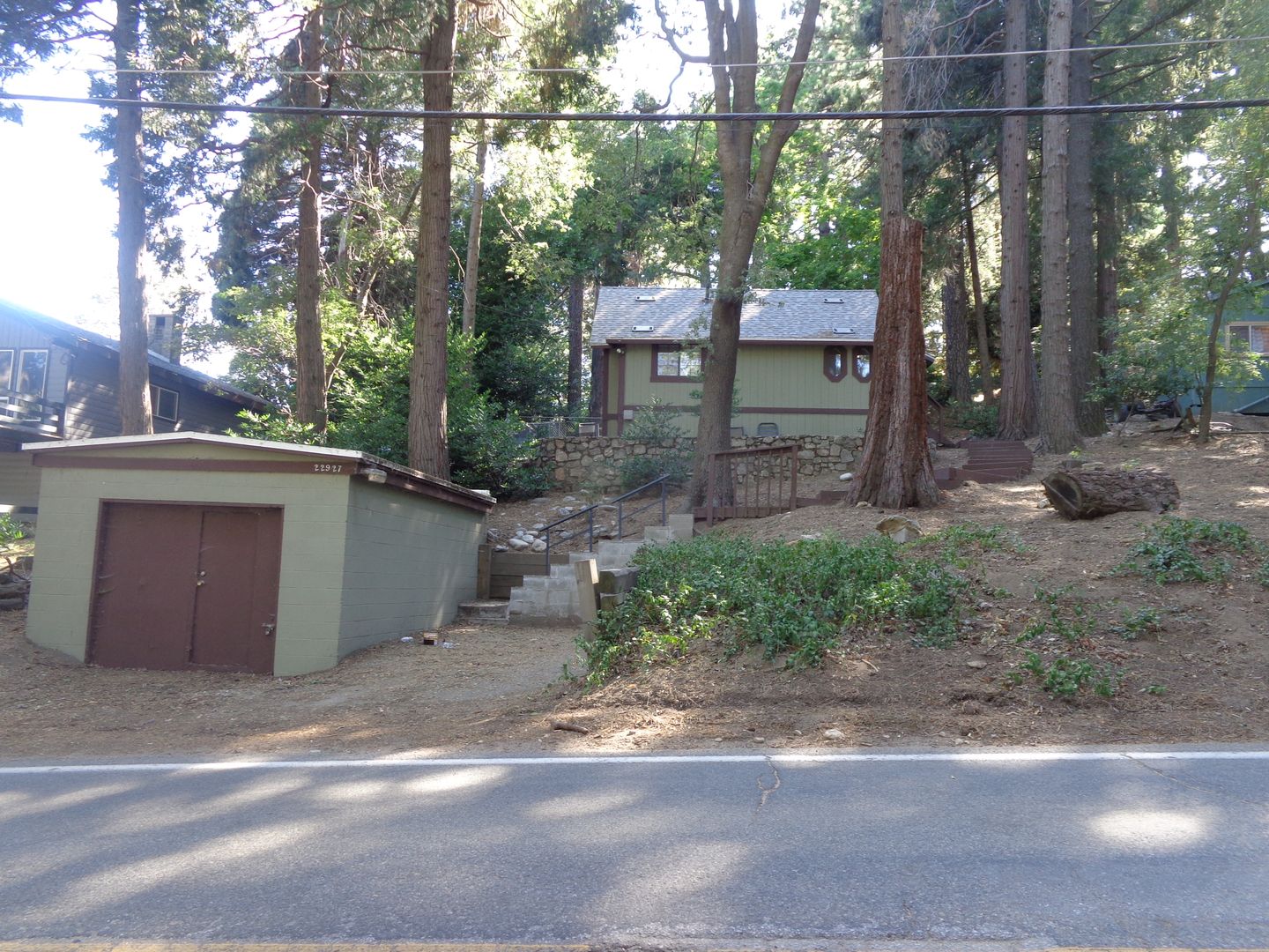 Crestline House: 22927 Crest Forest Dr.