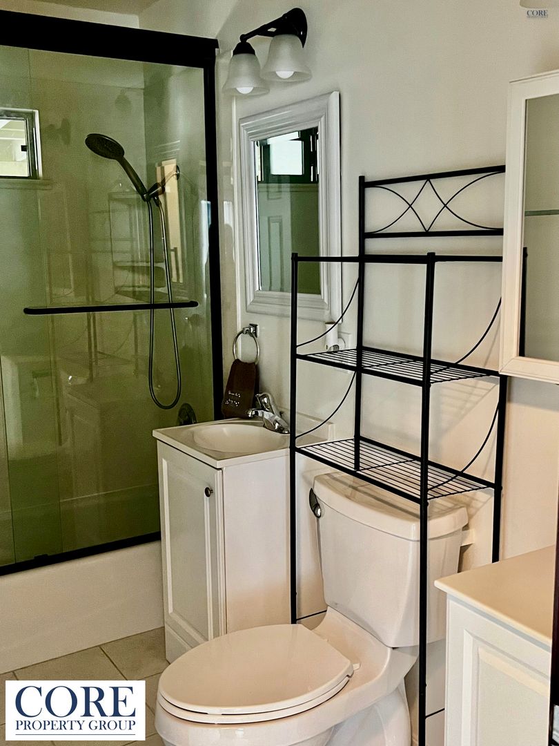 San Diego House: 6435 Mallard Street