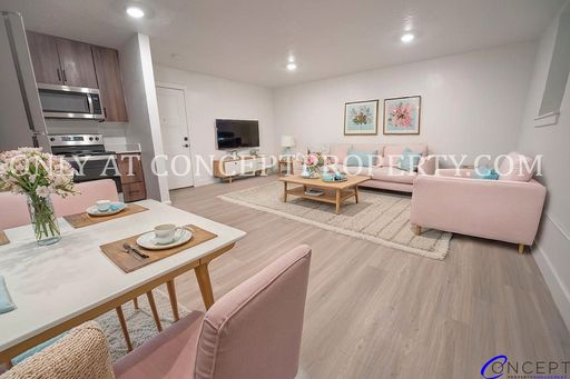 Ground Level 1 Bed, 1 Bath| Fully Remodeled, In-Unit Washer/Dryer, Large Windows, Stylish Finishes, Off-Street Parking & Near The U – photo 1