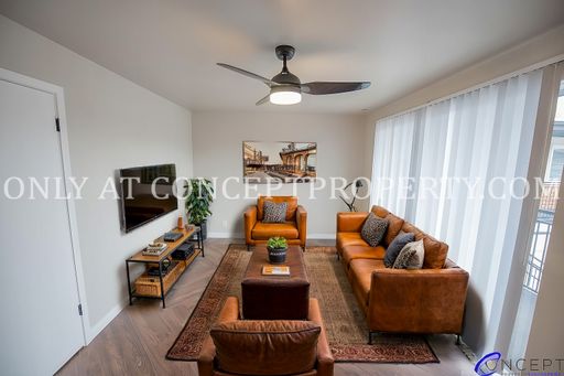 Vibrant Apartment Offering In-Unit Laundry, Central AC, and TONS of Amenities! – photo 1