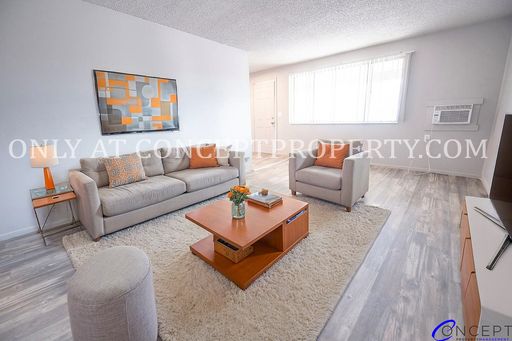 Stylish 2 Bed, 1 Bath with Brand-New Washer & Dryer in a Prime Location! – photo 1