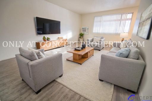 Bright & Spacious Apartment with In-Unit Laundry, Covered Parking & Prime Murray Location! – photo 1