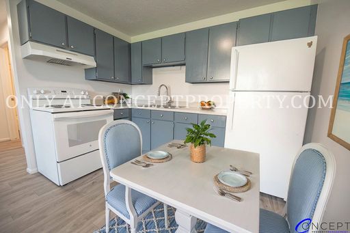 Cozy & Convenient | Top Floor 1BR Apartment in Clearfield