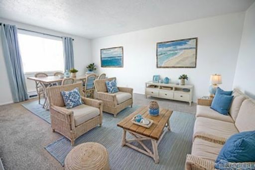 Beautiful Spacious 2 bedroom apartment home! Schedule a tour TODAY!