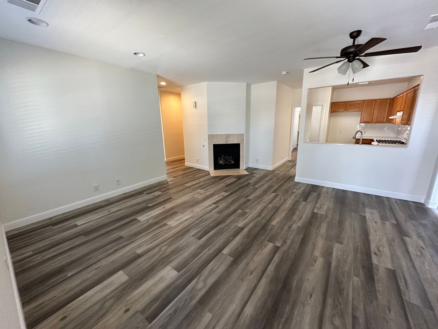 Bakersfield Apartment: 3835 Pine Meadow Drive