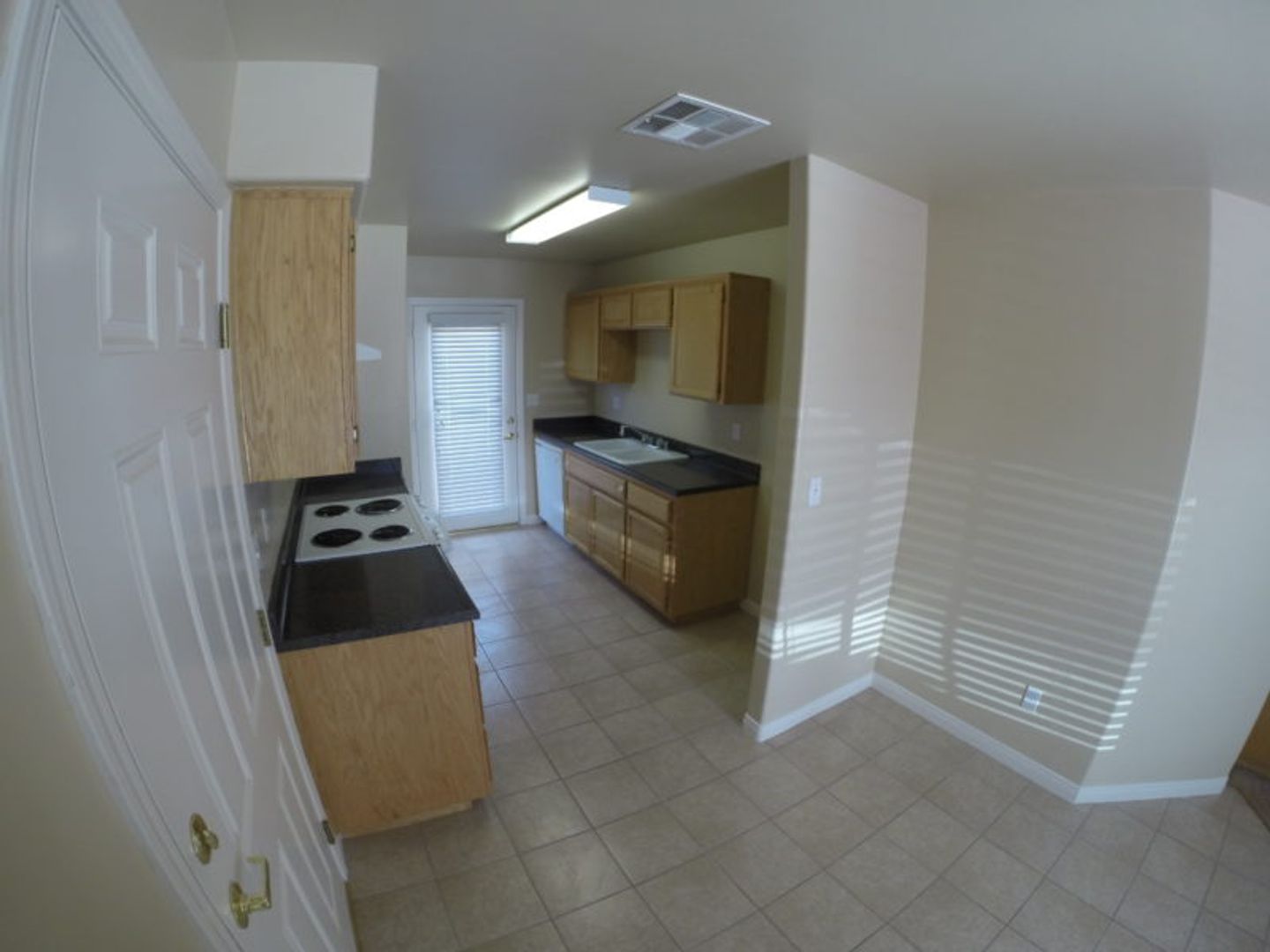 Bakersfield Apartment: 663-665 Clover Meadow Court