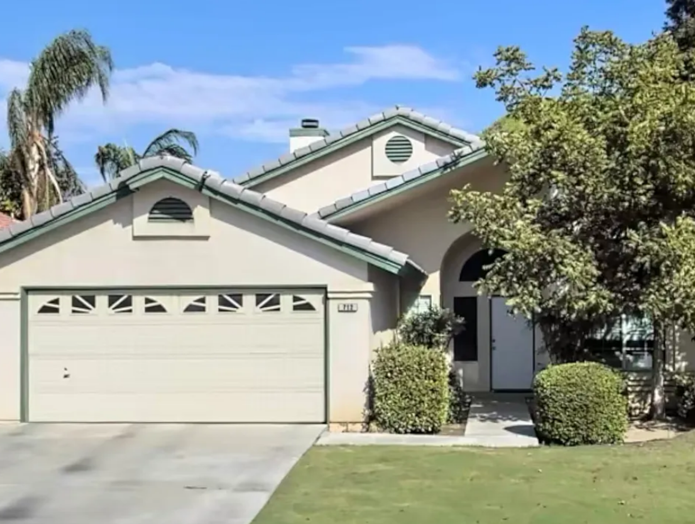 Bakersfield House: 712 Harvest Creek Rd