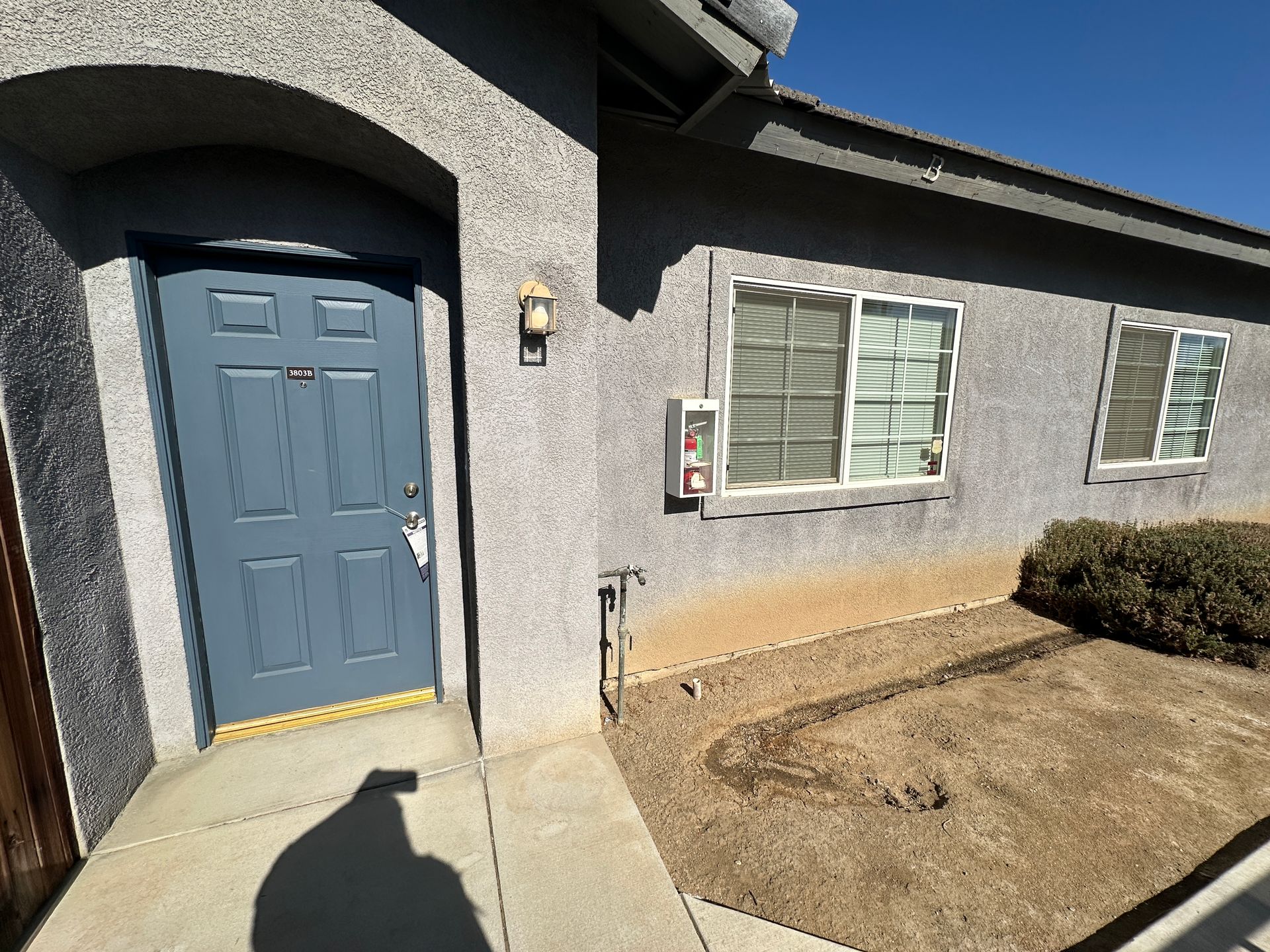 Bakersfield Apartment: 3663 Pine Meadow Drive