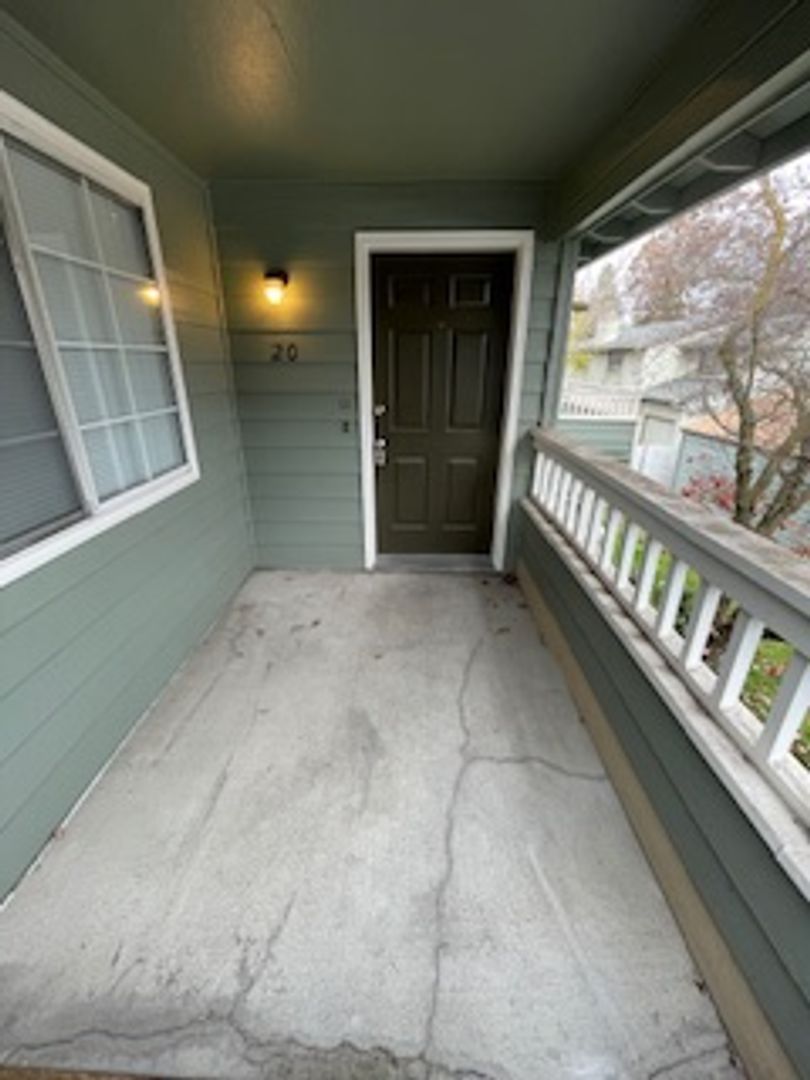 Medford Apartment: 1201 Progress Drive