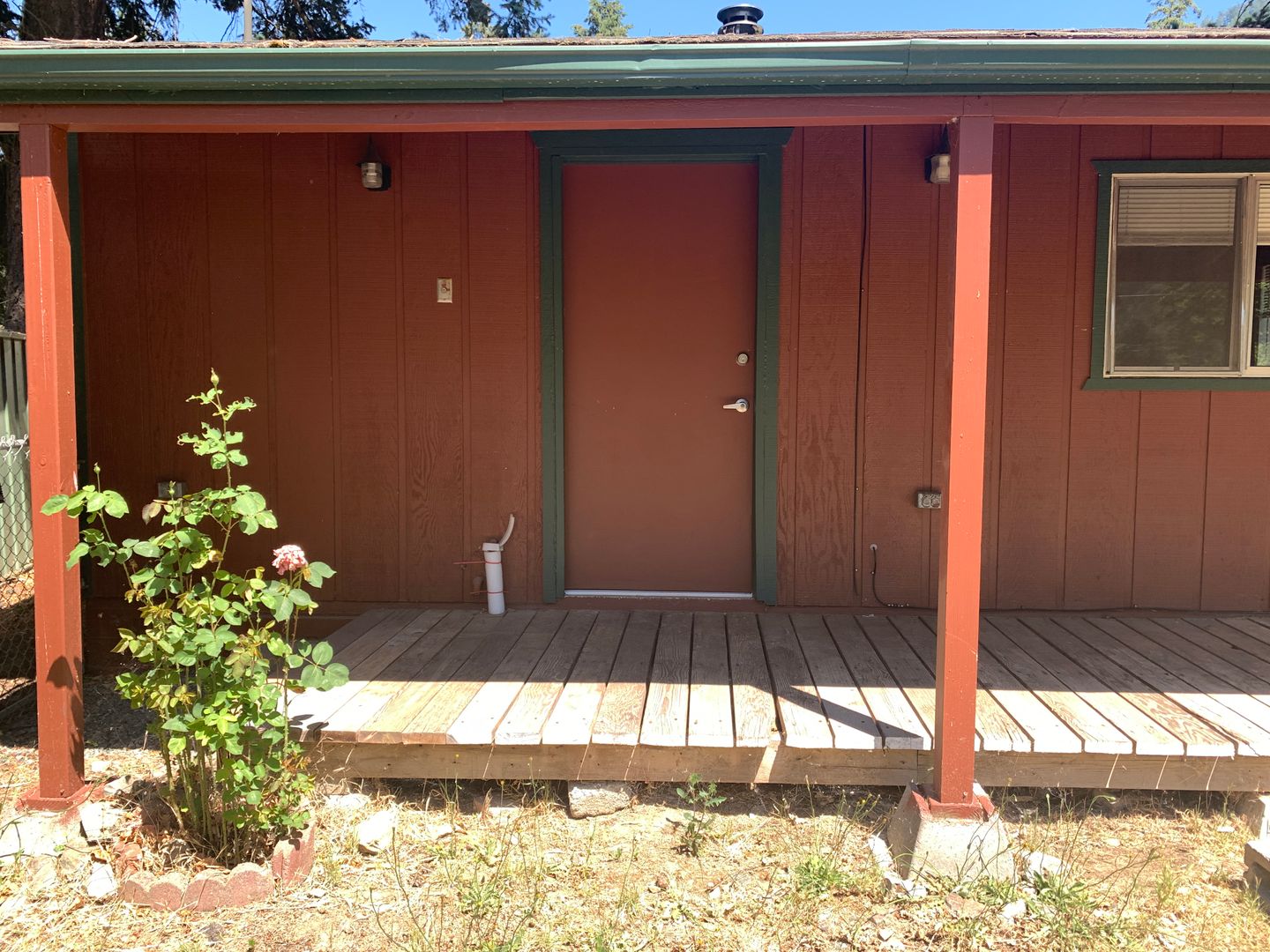 Rogue River Apartment: 7015 Rogue River Hwy