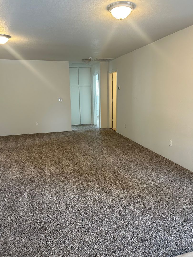 Butte Falls Apartment: 248 South St. #'s A1-C3