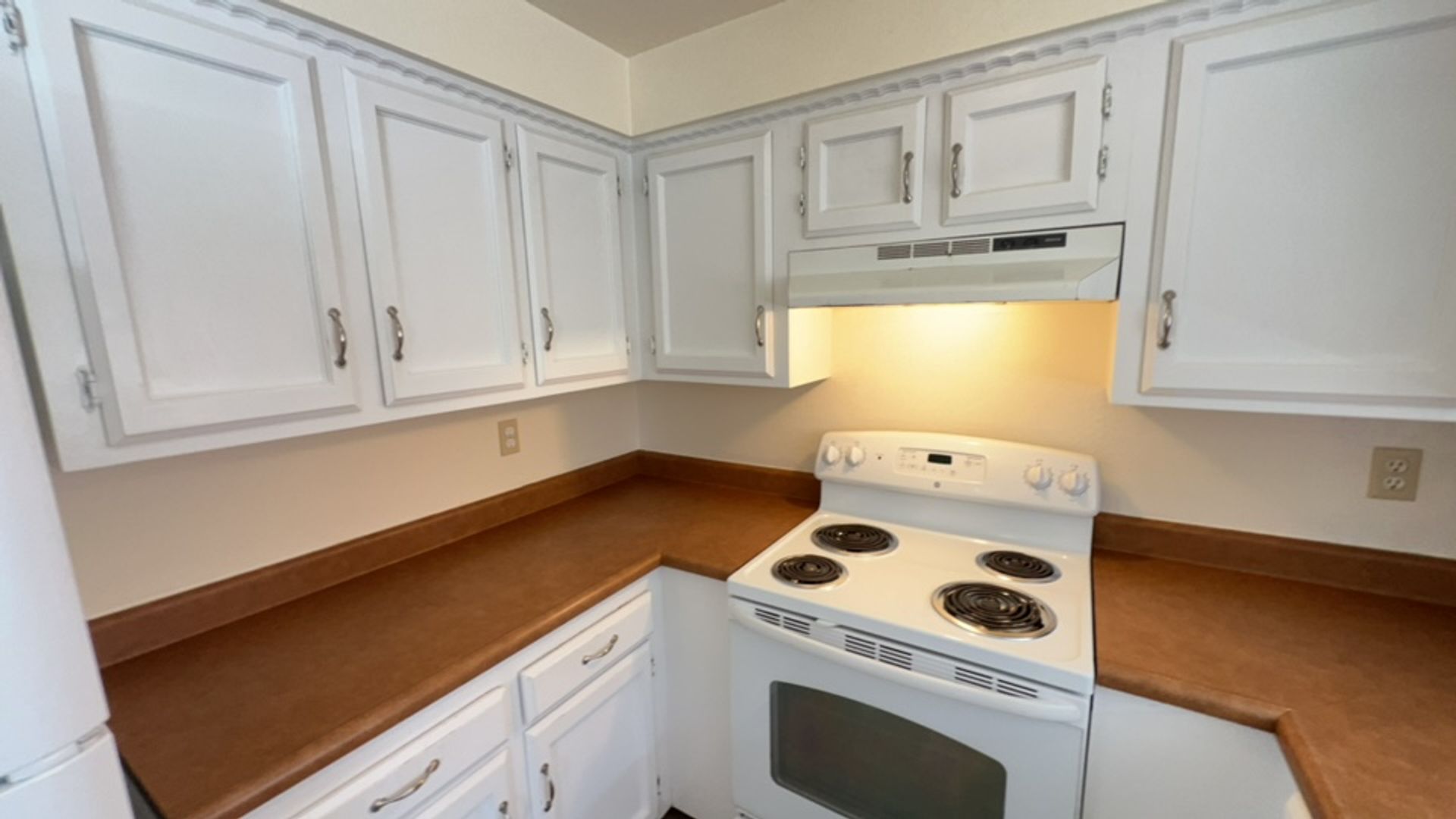 Grants Pass Apartment: 727 SW Bridge St