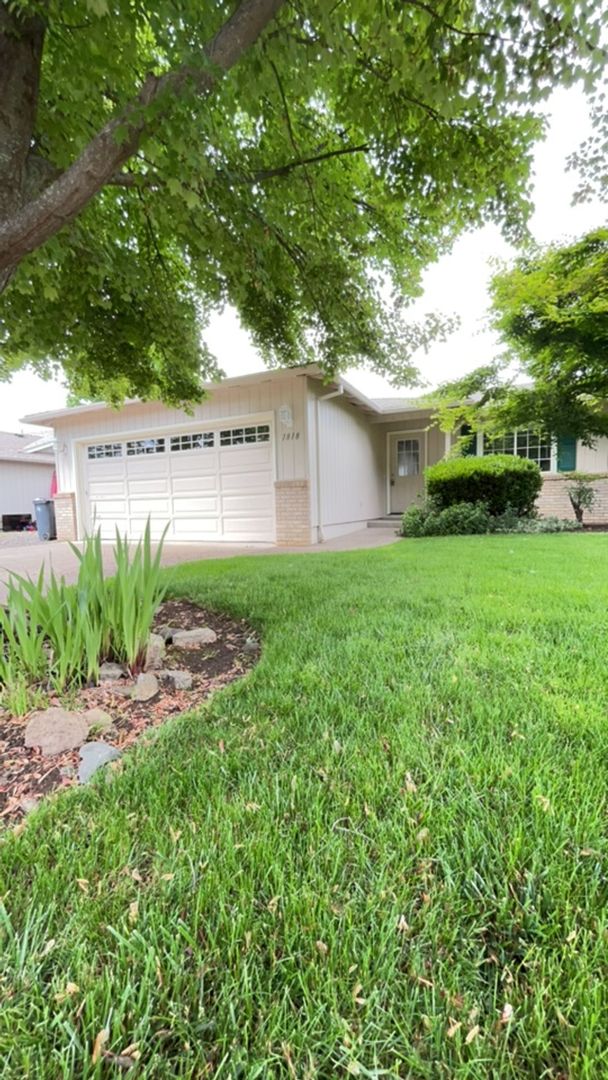 Medford House: 1818 Arlington Dr.