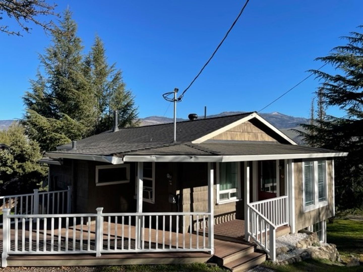 Ashland House: 267 Sheridan Street #1