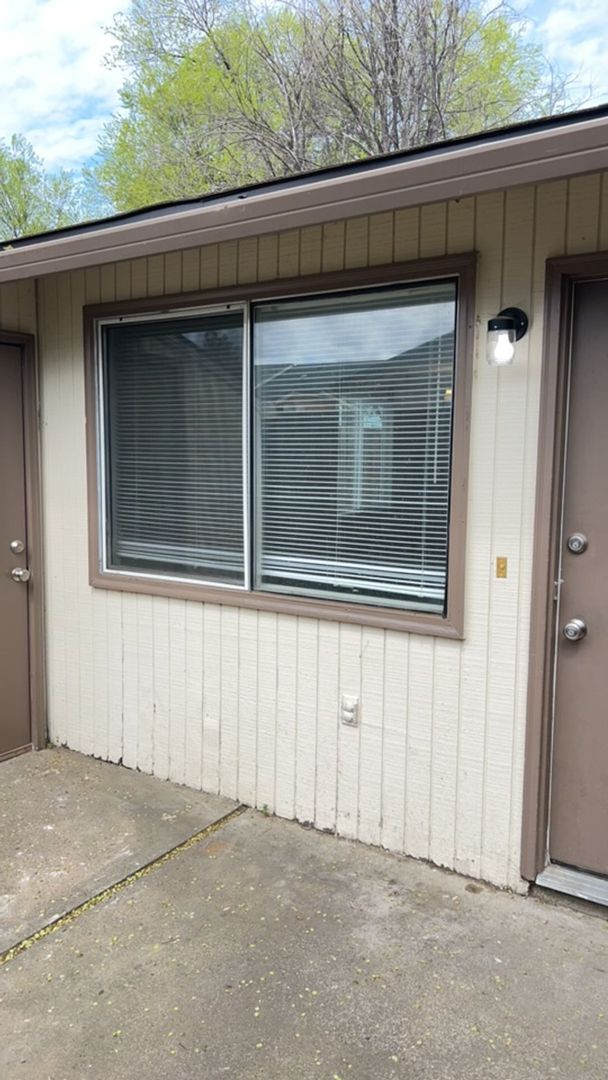 Medford Apartment: 166 De Hague #1-4