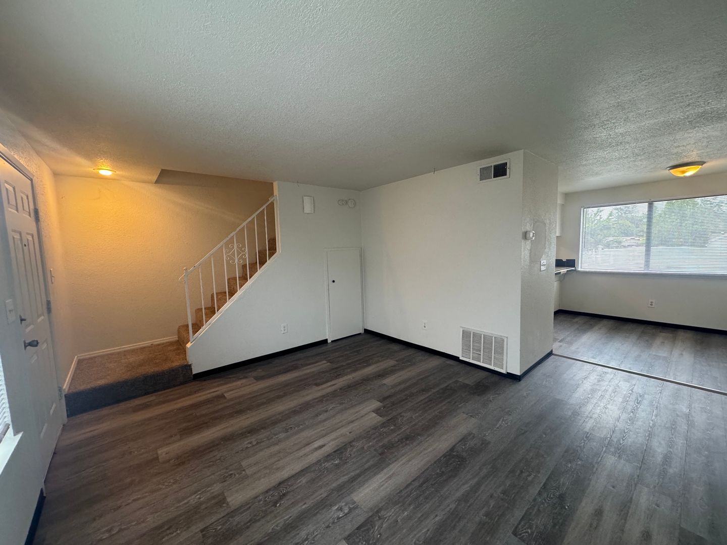 Medford Apartment: 2310/1-8 Table Rock Rd