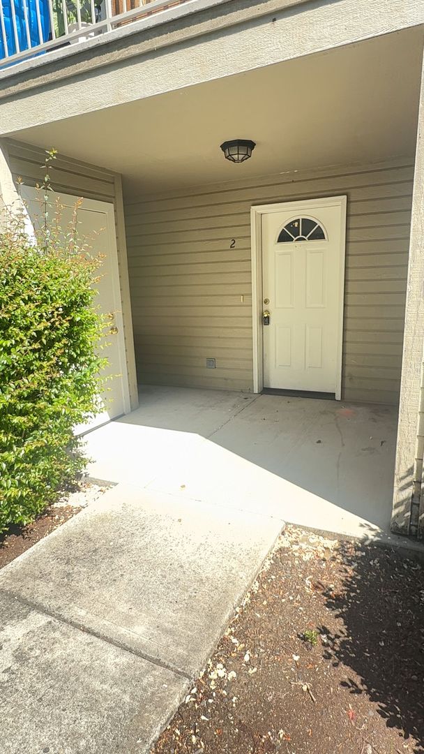 Medford Apartment: 3161 Juniper Ridge  1, 2, 7 & 8